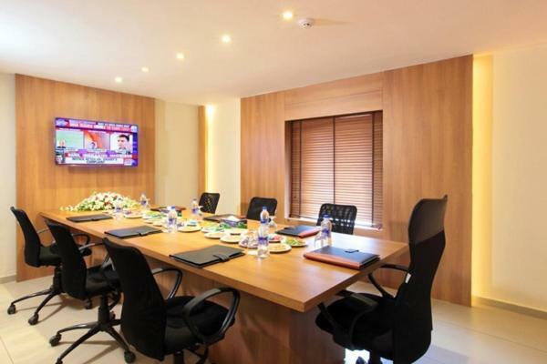 Jk Park Residency Hotel Kannur Bagian luar foto